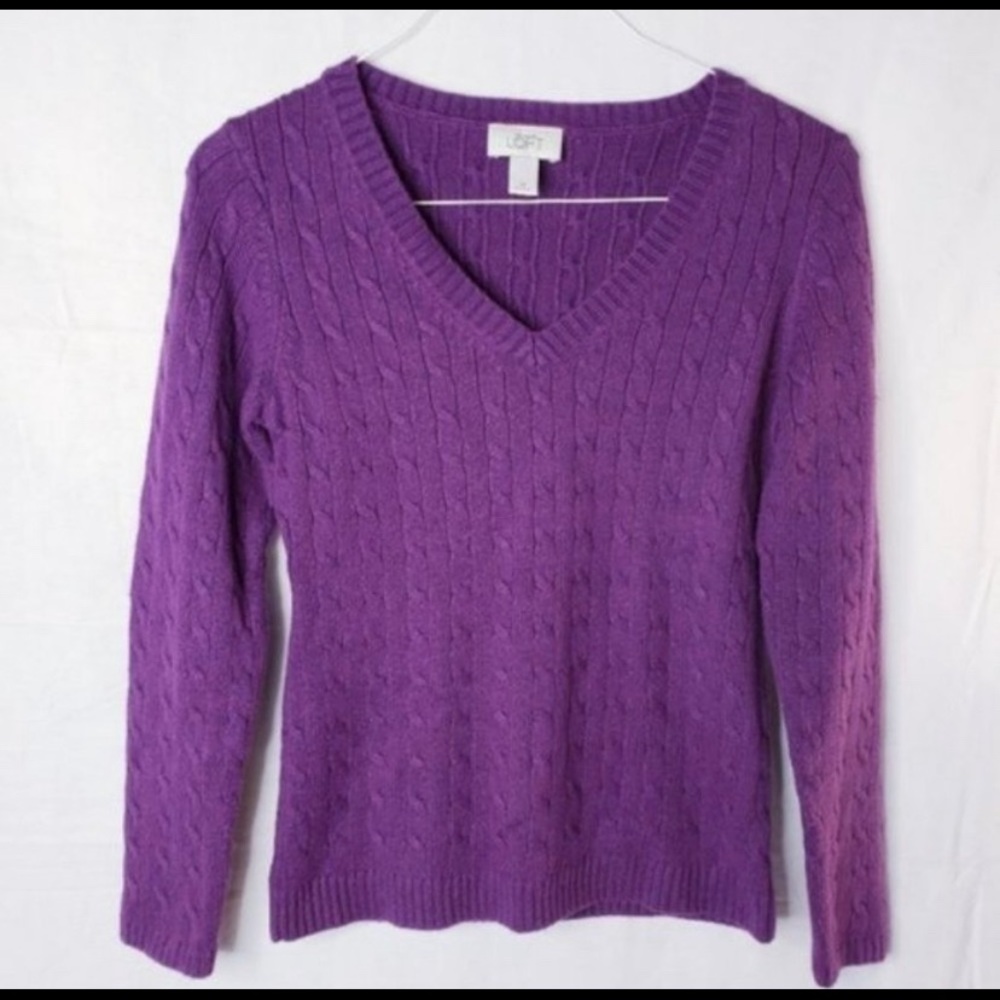 Brand new loft acrylic v neck sweater